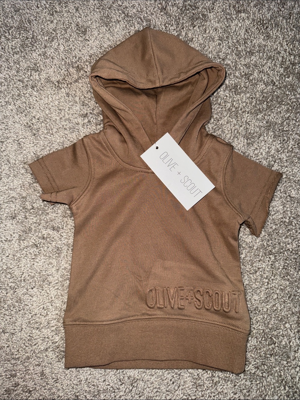 Olive + Scout Kids Short Sleeve Hoodie in Brown